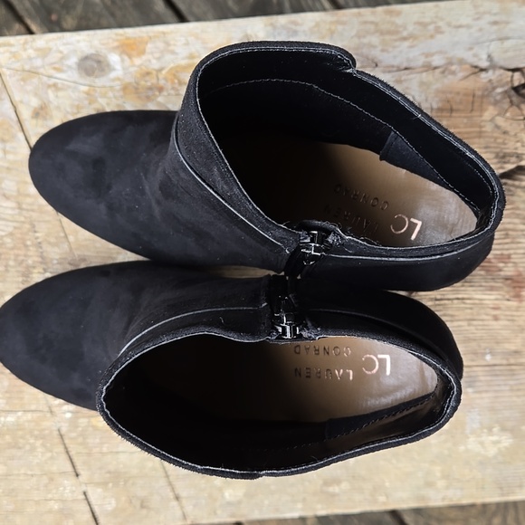 LC LAUREN CONRAD Black Faux Suede Ankle Booties. Size 8W. Like New! - Picture 14 of 16
